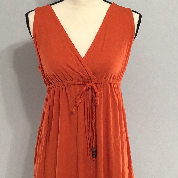 NEW YORK & COMPANY SLEEVELESS DRESS - Picture 2 of 5